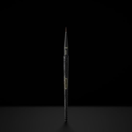 Chaun Legend Nail Art Brush - M Liner