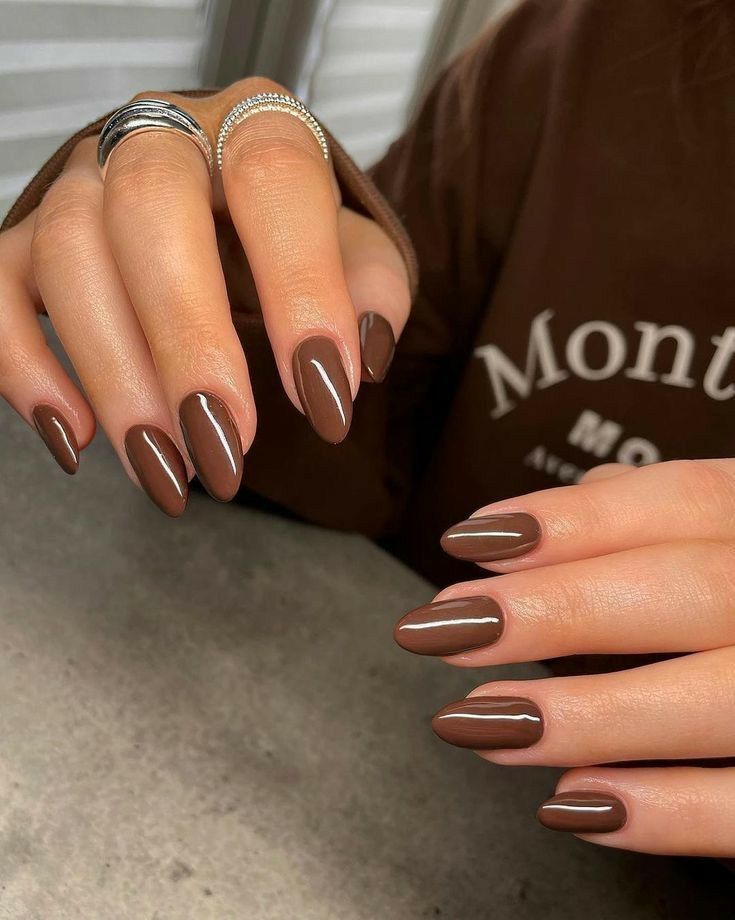 Mocha Nails